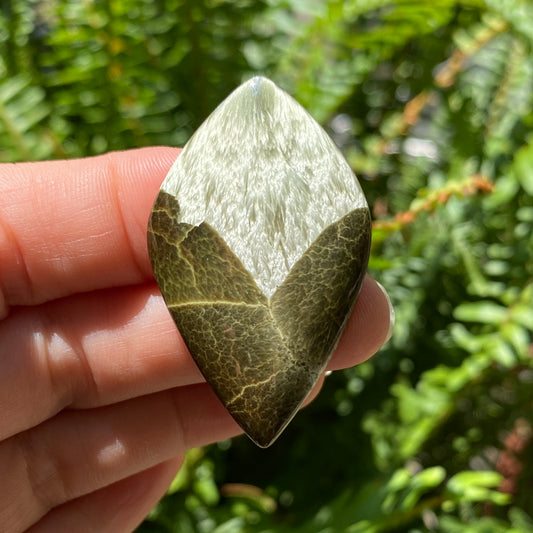Bridewell Stone Cabochon